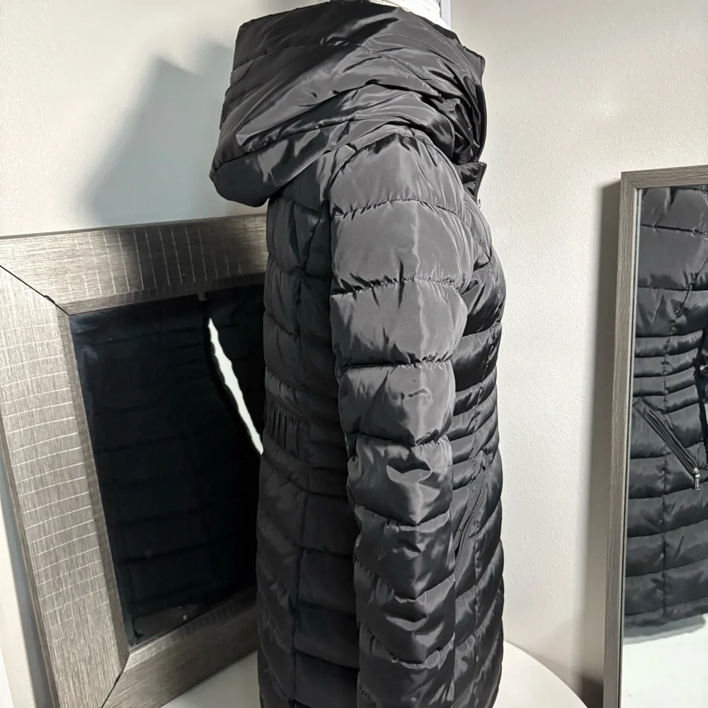 NWT Laundry by Shelli Segal woman’s puffer winter coat, size small - Picture 10 of 15